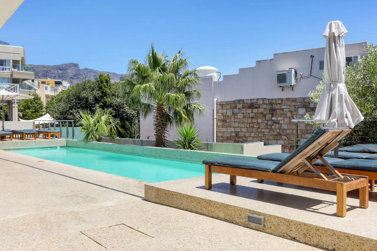 Palm Beach Apartment - 100M From Camps Bay Beach Cape Town