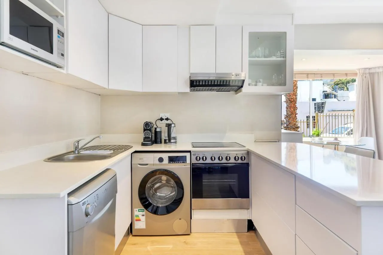 Palm Beach Apartment - 100M From Camps Bay Beach Cape Town 0*,  South Africa