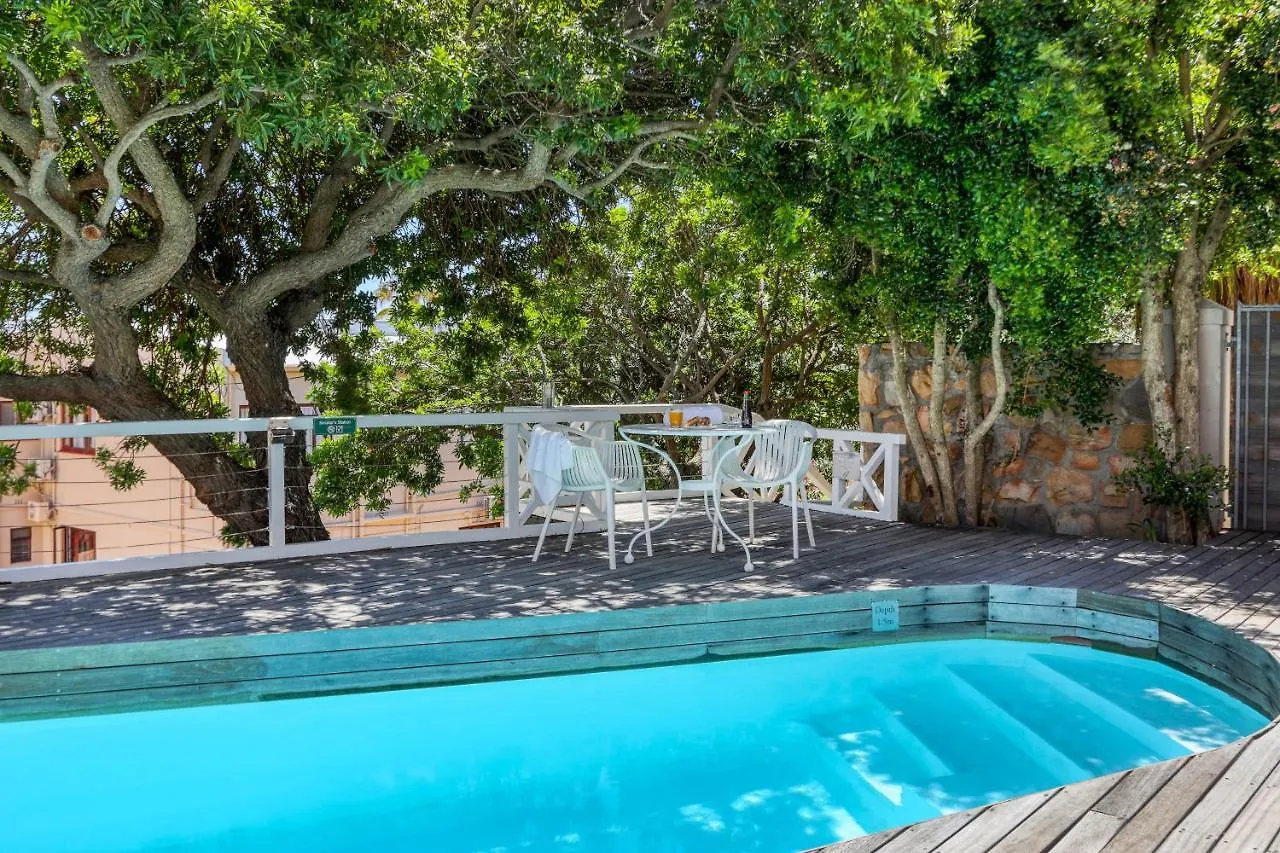 Palm Beach Apartment - 100M From Camps Bay Beach Cape Town